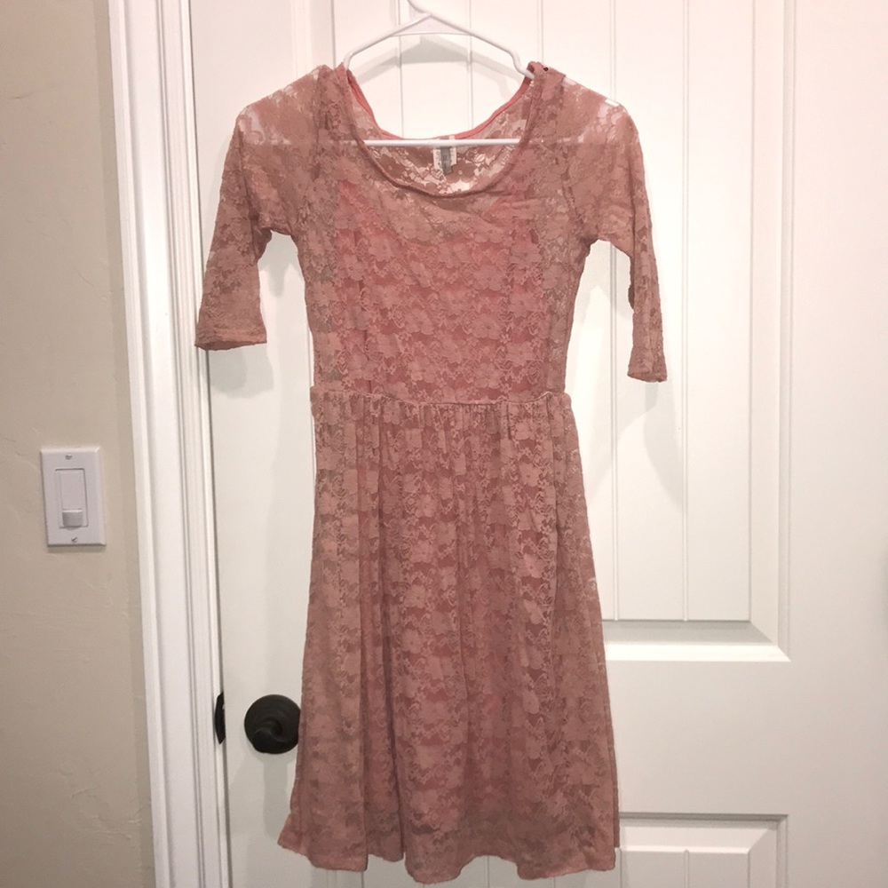 Blush pink lace dress 3/4 sleeve